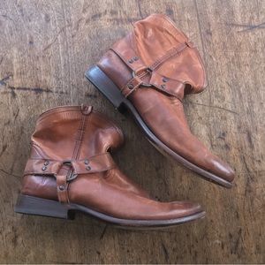 Frye Women Wyatt Harness Short Boots
